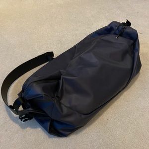 Ryu daily duffle gym bag lux